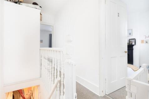82 Whinbush Road-6.jpg