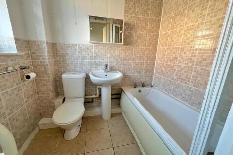 Bathroom.jpg