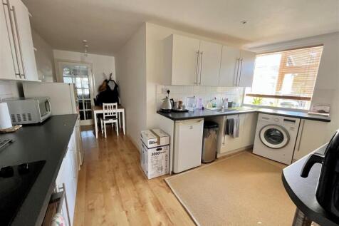 Kitchen 3.jpg