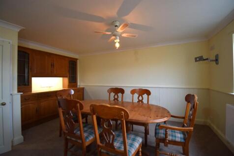 Dining area.JPG