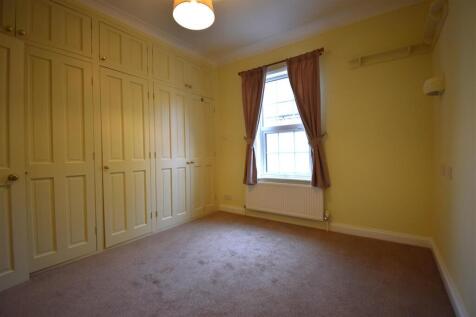 Bedroom 1.JPG