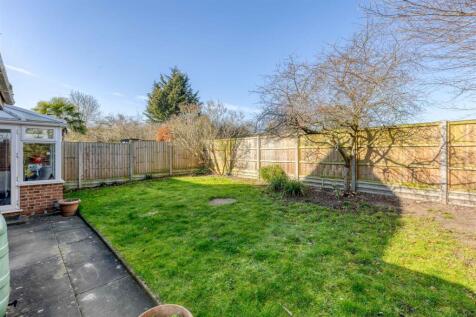 14 Mill Close-13.jpg