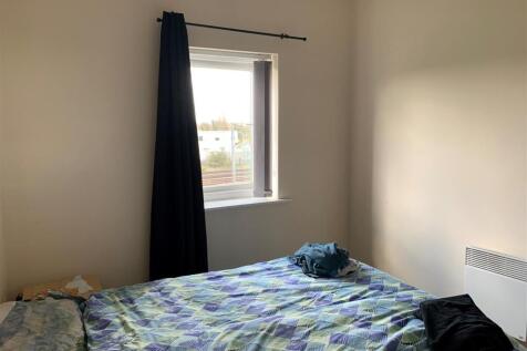 bed 1.jpg