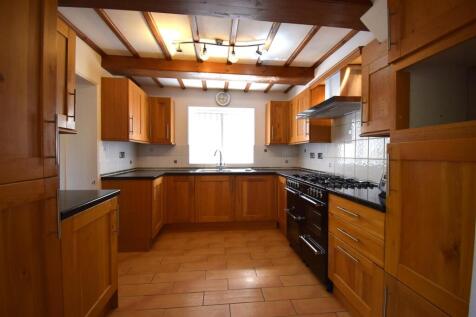 Kitchen.JPG