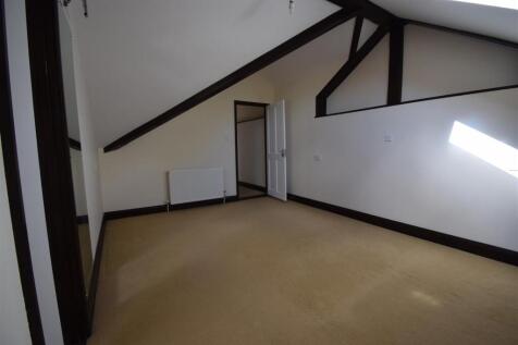 Bedroom 1.JPG