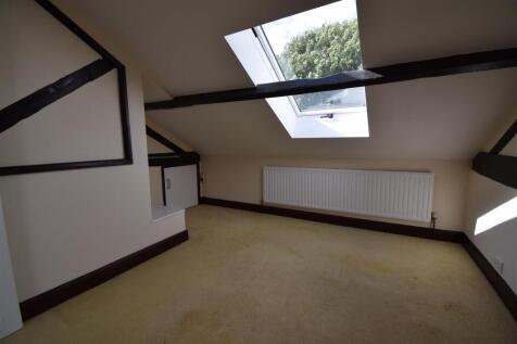 Bedroom 2.JPG