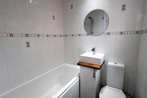 Bathroom .JPG
