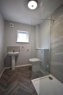Bathroom.JPG