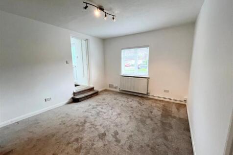 Lounge2.jpg