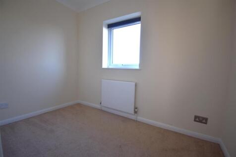 Bedroom 2.JPG