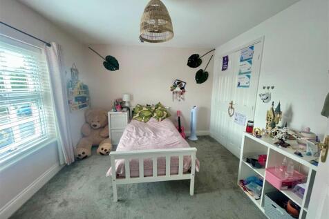 Bedroom 2.jpg