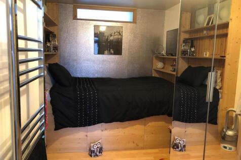 Bedroom.jpg