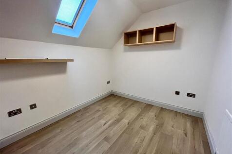 Bedroom 2.jpg