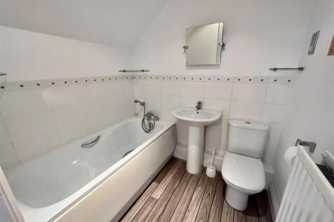 Bathroom.jpg