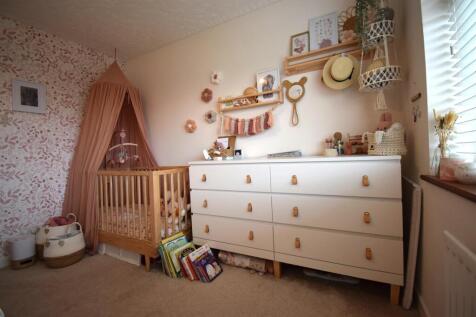 Bedroom 5.JPG