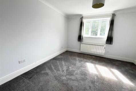 Bedroom1.jpg