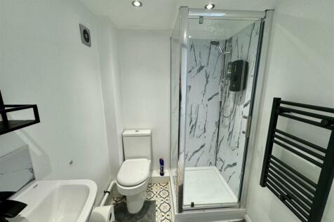 Garage Conversion En-Suite Shower Room.