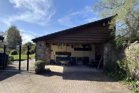 Carport and Store Room &amp; Driveway