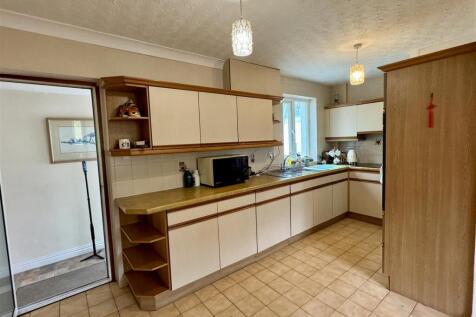 Kitchen Breakfast Room
