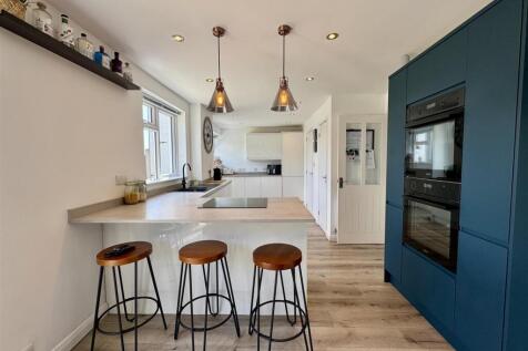 Open Plan Kitchen Dining Room