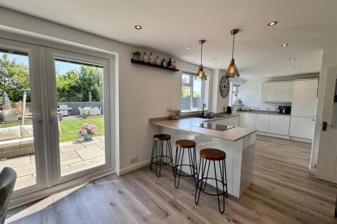 Open Plan Kitchen Dining Room