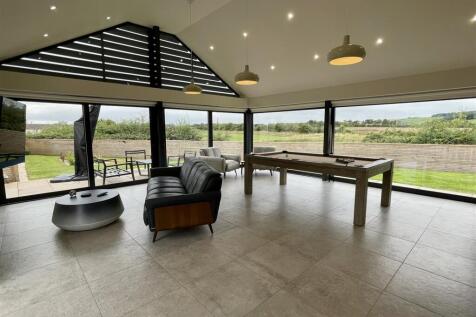 Open Plan Kitchen Dining Living Area