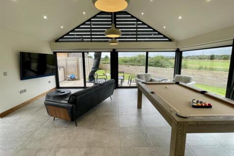 Open Plan Kitchen Dining Living Area