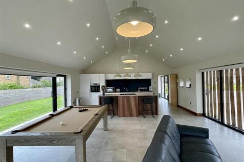 Open Plan Kitchen Dining Living Area