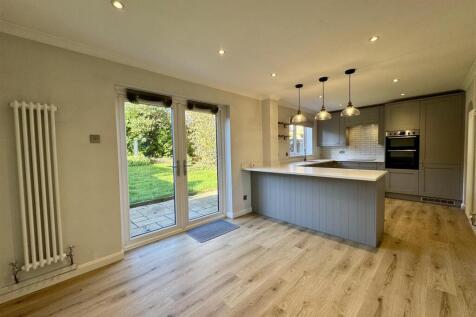 Open Plan Kitchen Dining Room