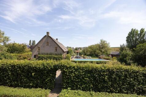 Property Image 101