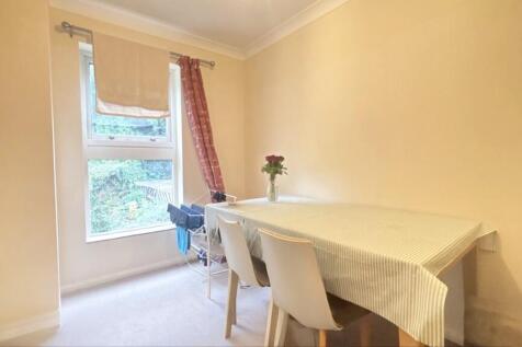 Livingdining room