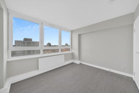 Living Room / Lounge