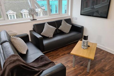 Flat J lounge