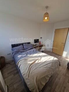 CHARLESWORTH-32-ROOM