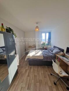 CHARLESWORTH-32-ROOM
