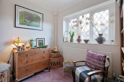 Bedroom-Study