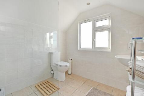 2nd Floor wet room