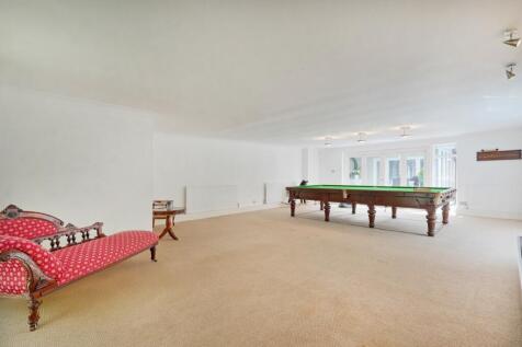 Snooker Room