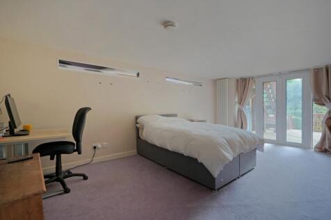 Basement Room-Annexe