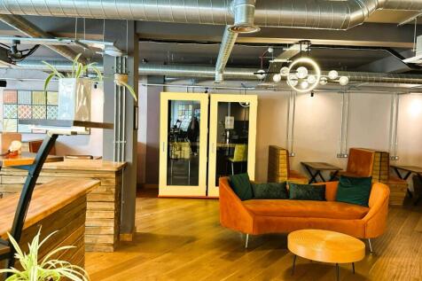 64 Great Eastern Street ground floor reception 3.jpg