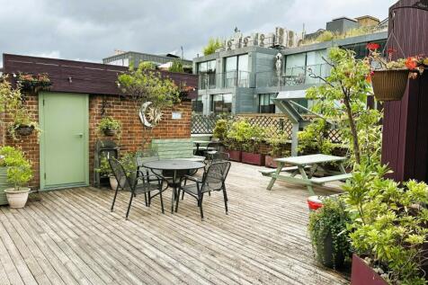64 Great Eastern Street London EC2A 3DR  roof terrace 1.jpg