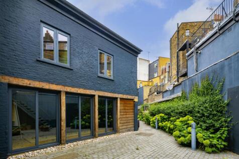 The Mews 1a Birkenhead Street London WC1H 8BA  exterior 2.jpg