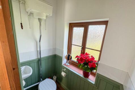 DOWNSTAIRS WC