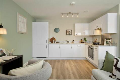 Catteshall Court show apartment