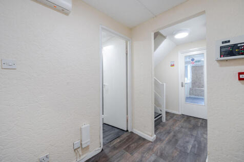 1358329-4-68d50f7...