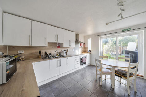 1358331-4-68d657d...