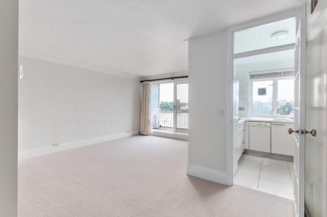 78 Hurlingham Court 