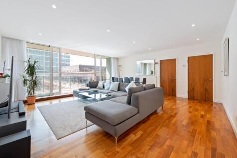 Palace Street 20, 60