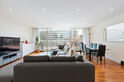 Palace Street 20, 60