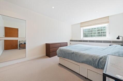 Palace Street 20, 60